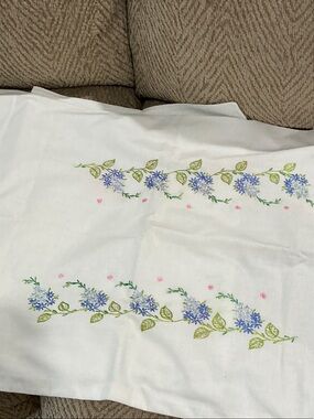 Two King sized embroidered muslin Dantrel Dan River Floral Pillowcases